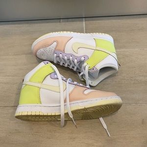 ‘Lemon Twist’ Nike Dunks